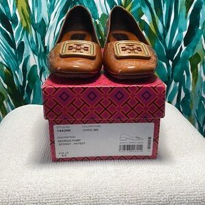 Tory Burch Tan Patent Loafers size 6.5